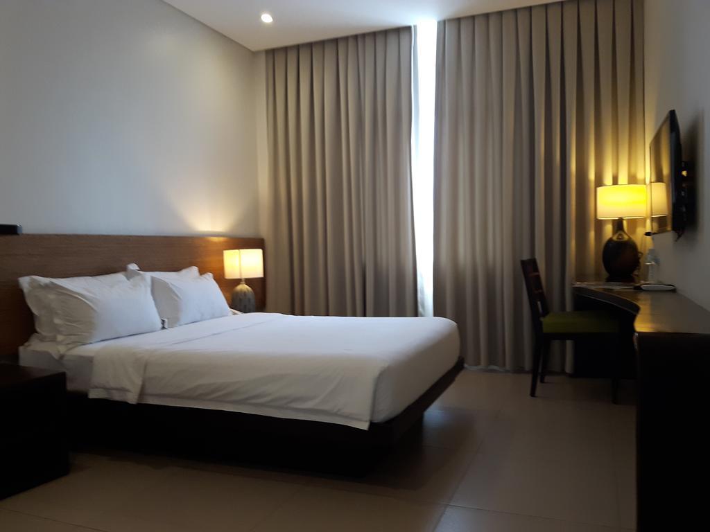 Azia Suites And Residences Cebu Zewnętrze zdjęcie